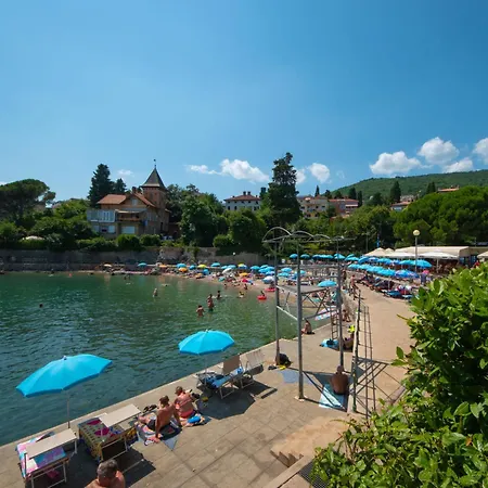 Vero-2 By Interhome 오파티아